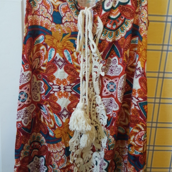 Top - Picture 3 of 4